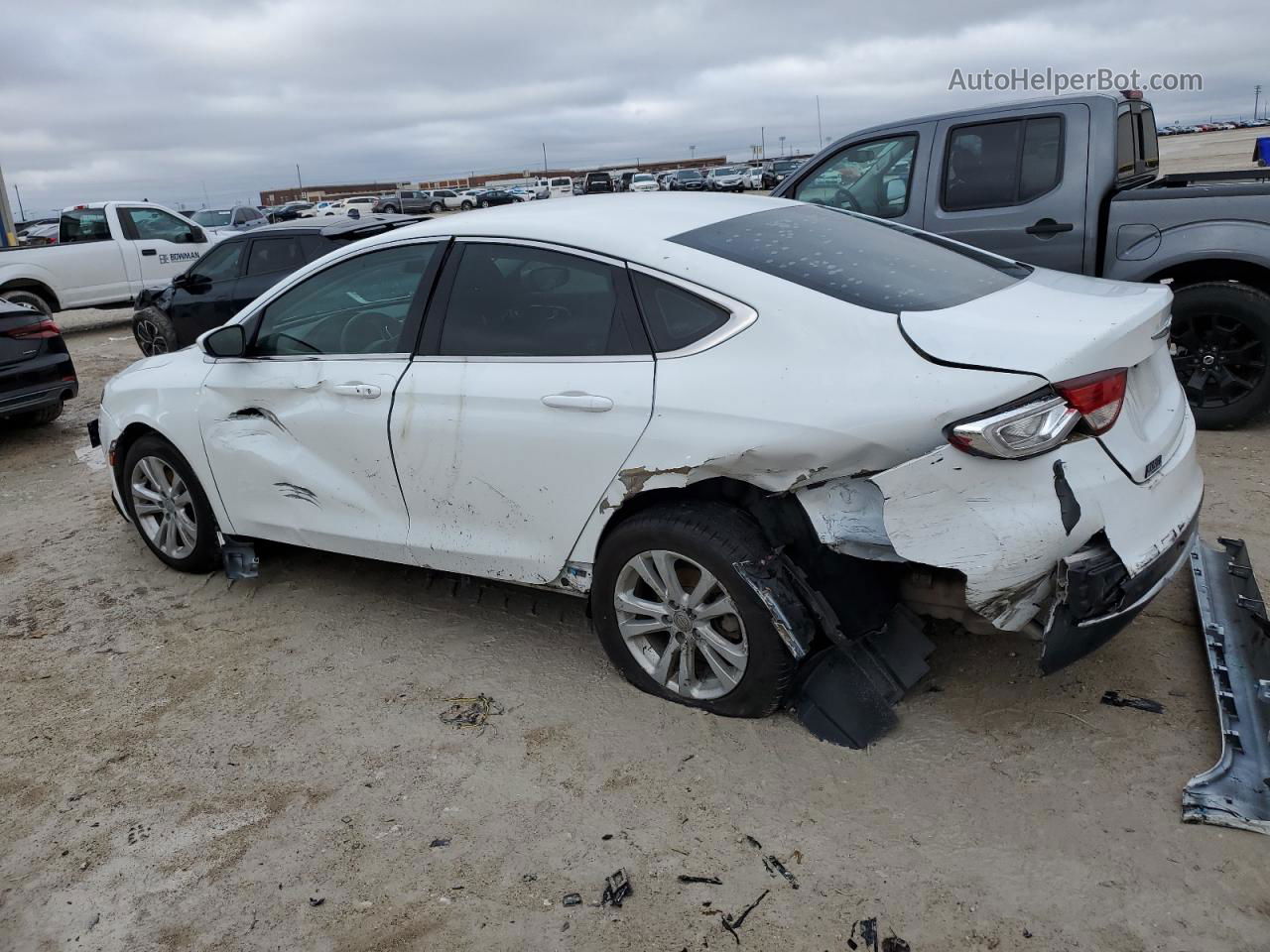 2016 Chrysler 200 Limited White vin: 1C3CCCAB1GN151226