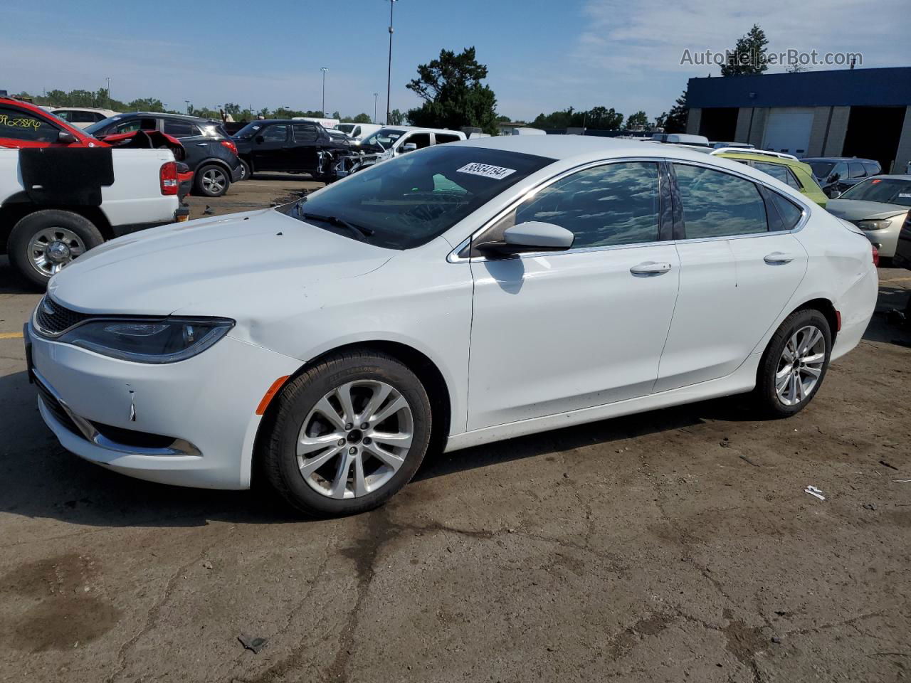 2015 Chrysler 200 Limited White vin: 1C3CCCAB2FN504748