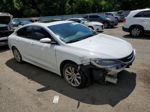 2015 Chrysler 200 Limited White vin: 1C3CCCAB2FN621083