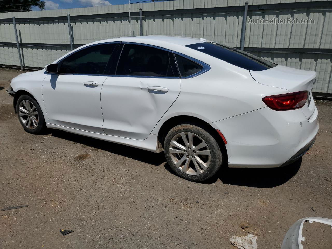 2015 Chrysler 200 Limited White vin: 1C3CCCAB2FN621083