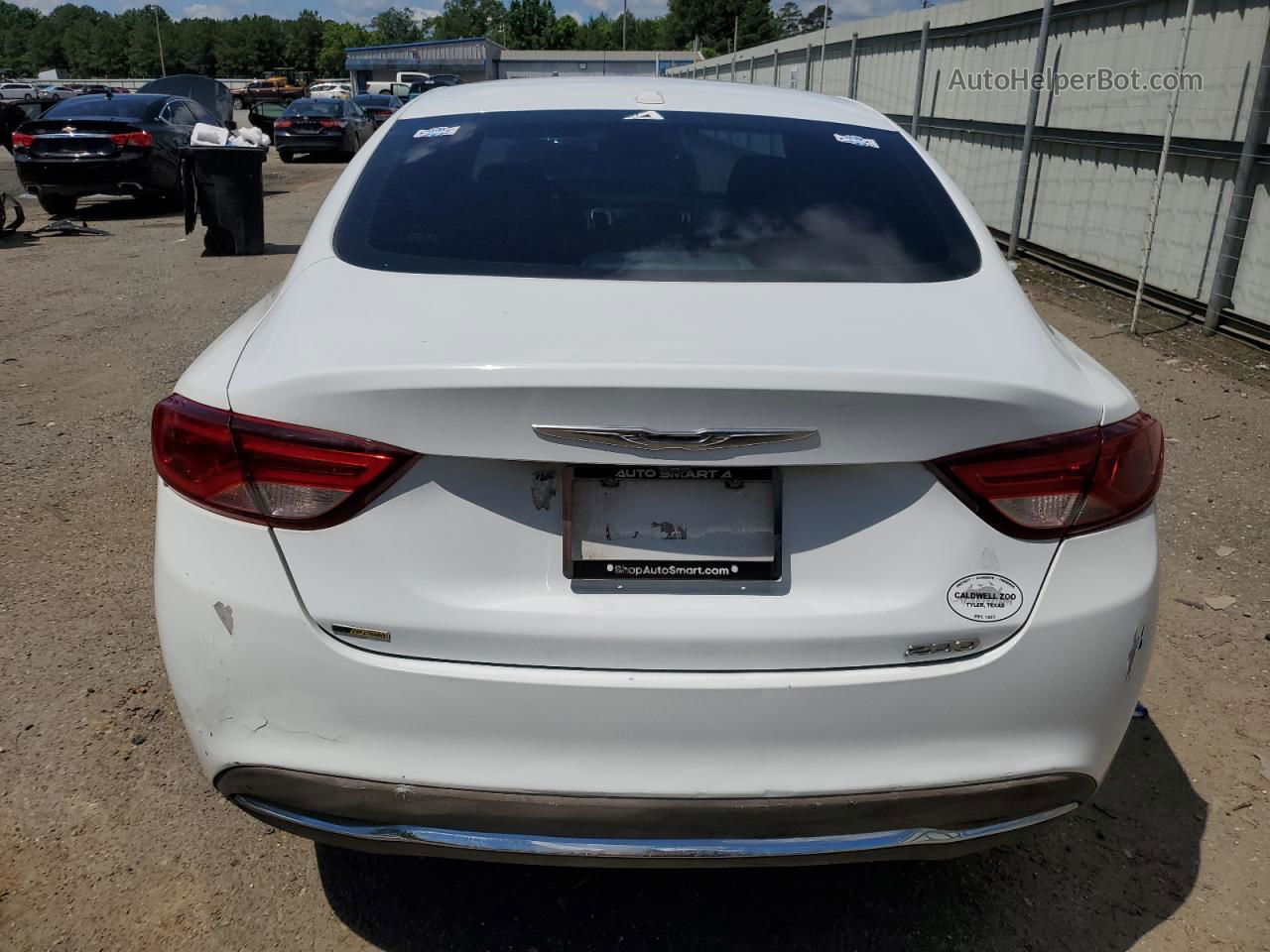 2015 Chrysler 200 Limited White vin: 1C3CCCAB2FN621083