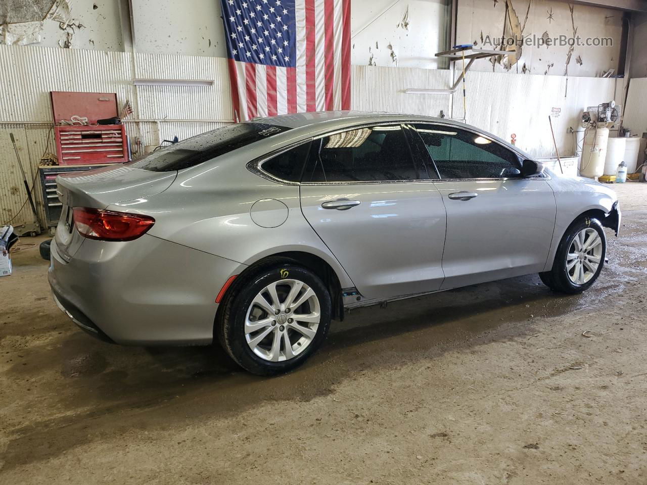 2015 Chrysler 200 Limited Silver vin: 1C3CCCAB2FN637557