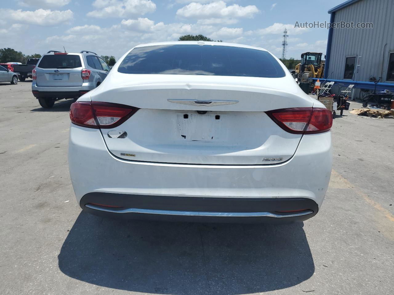 2015 Chrysler 200 Limited White vin: 1C3CCCAB2FN743300