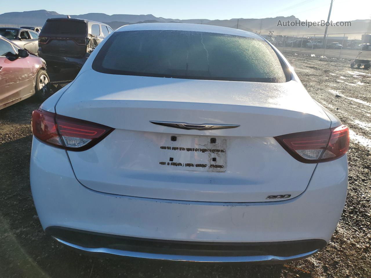 2015 Chrysler 200 Limited White vin: 1C3CCCAB3FN630665