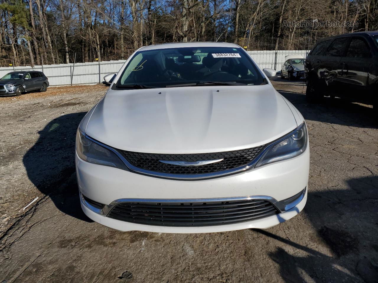 2015 Chrysler 200 Limited White vin: 1C3CCCAB4FN716602