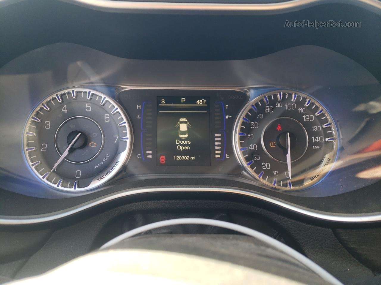 2015 Chrysler 200 Limited Серебряный vin: 1C3CCCAB5FN531328