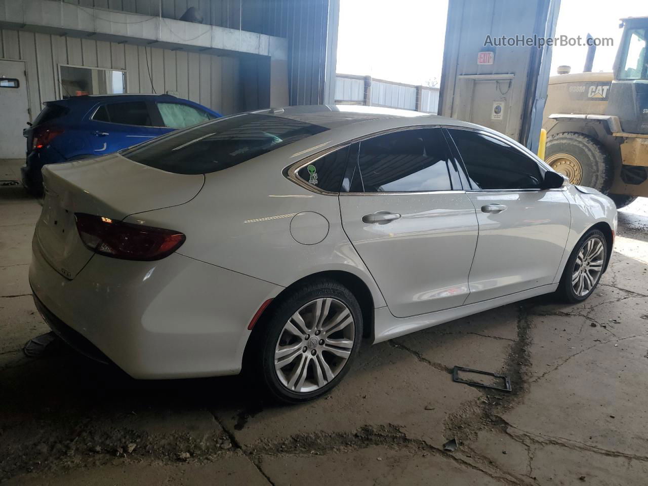 2015 Chrysler 200 Limited White vin: 1C3CCCAB5FN556293