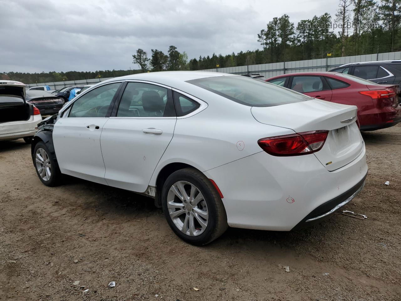 2015 Chrysler 200 Limited White vin: 1C3CCCAB6FN742828