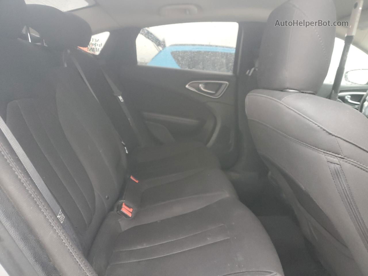 2016 Chrysler 200 Limited Серебряный vin: 1C3CCCAB6GN148967