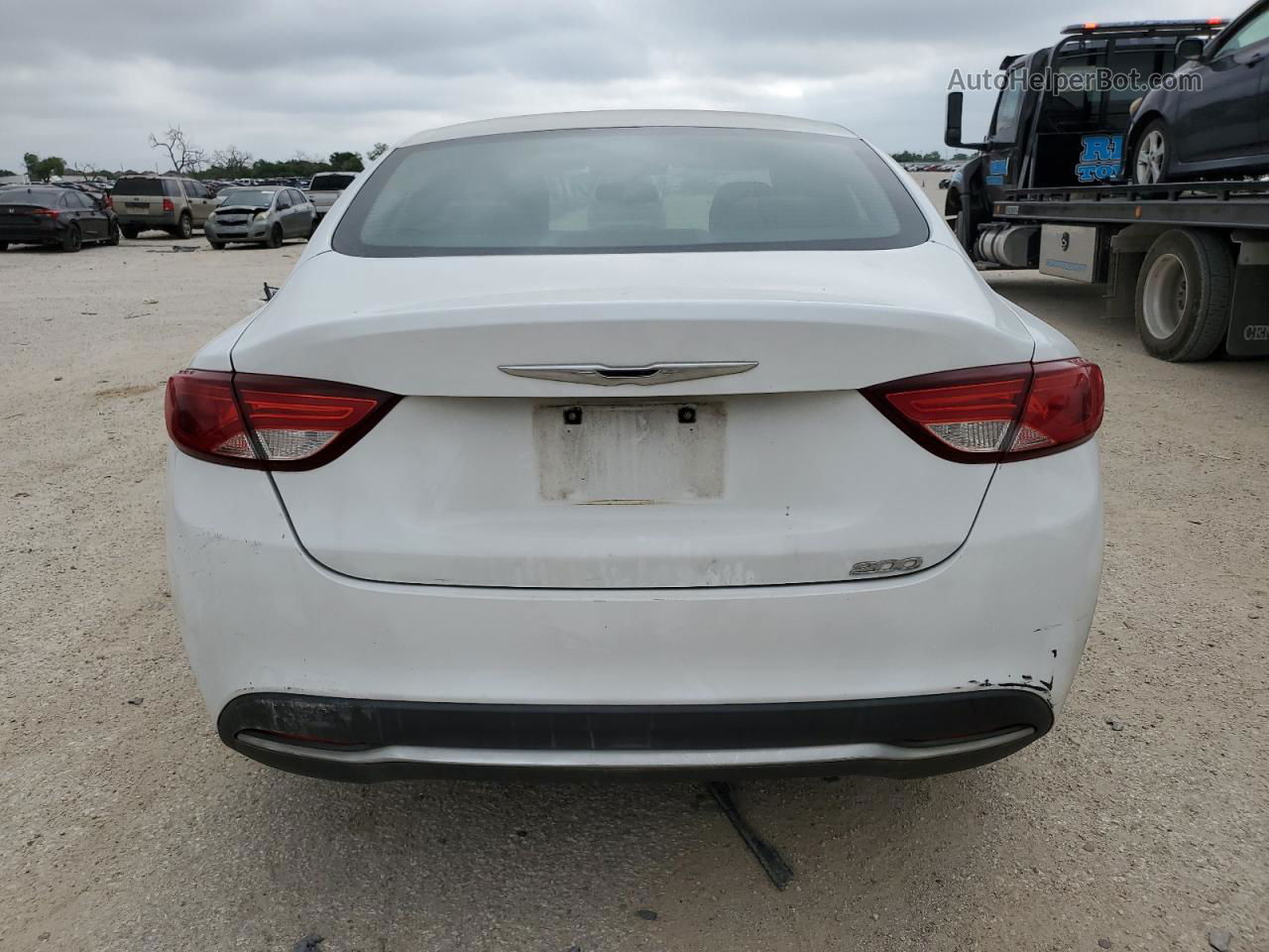 2015 Chrysler 200 Limited White vin: 1C3CCCAB7FN623119