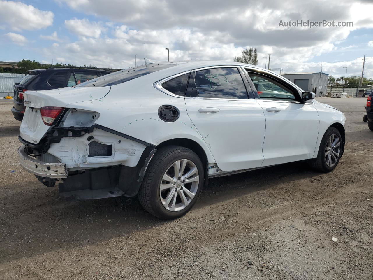 2015 Chrysler 200 Limited Белый vin: 1C3CCCAB7FN634850