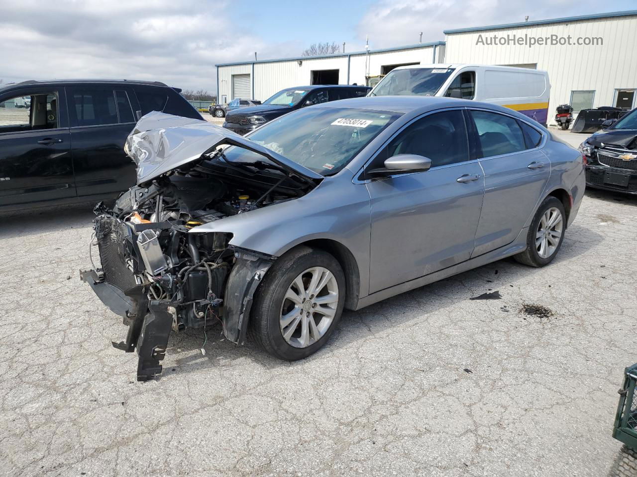 2016 Chrysler 200 Limited Silver vin: 1C3CCCAB7GN125682