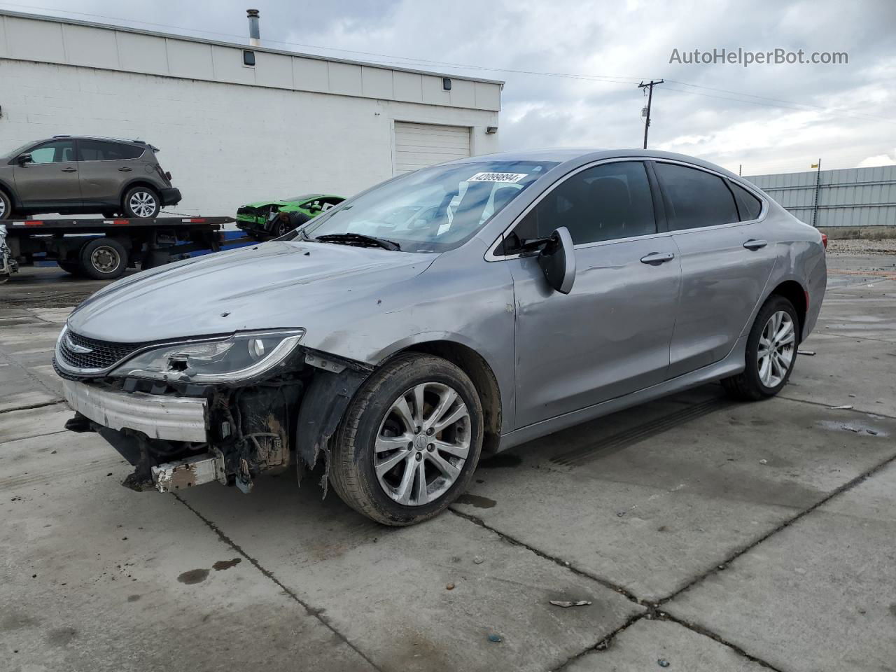 2015 Chrysler 200 Limited Серебряный vin: 1C3CCCAB8FN660518