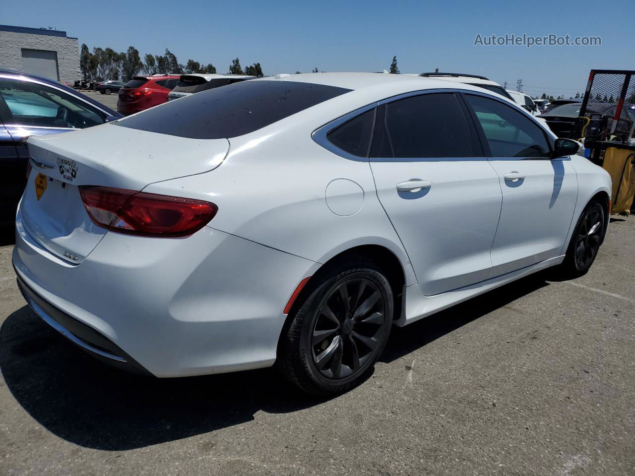 2015 Chrysler 200 Limited Белый vin: 1C3CCCAB8FN711225