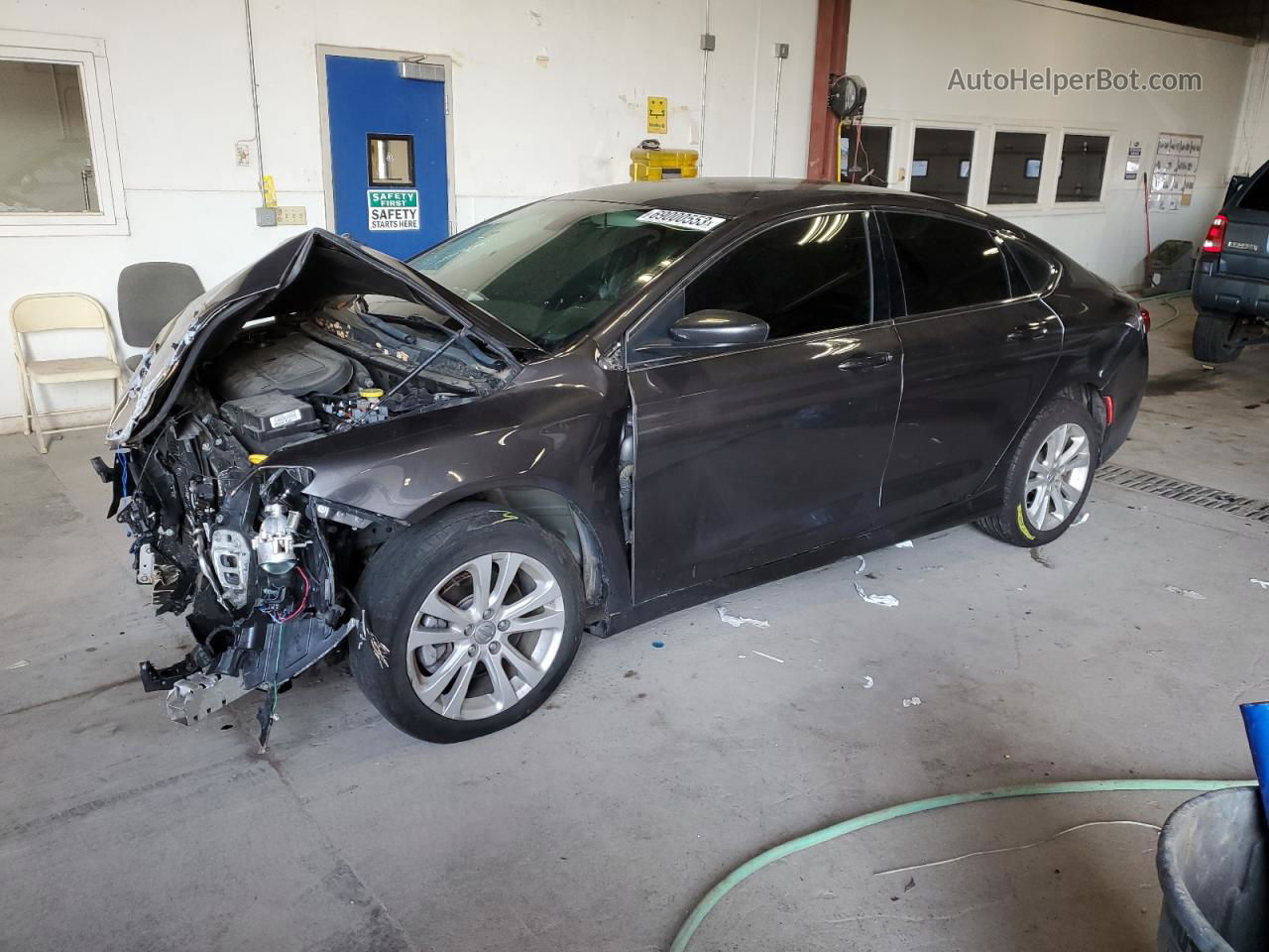 2017 Chrysler 200 Limited Gray vin: 1C3CCCAB9HN500473