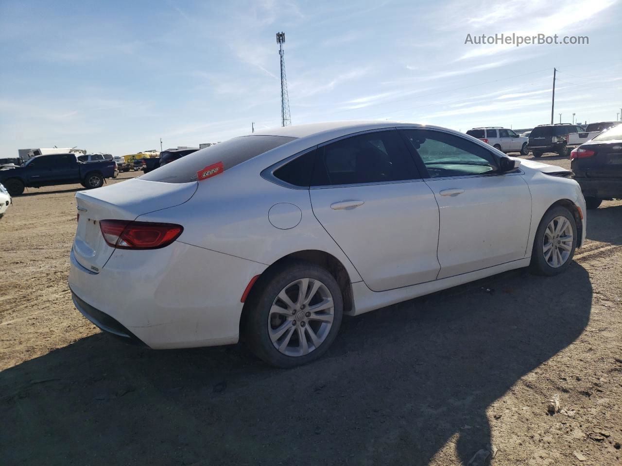 2015 Chrysler 200 Limited White vin: 1C3CCCABXFN575583