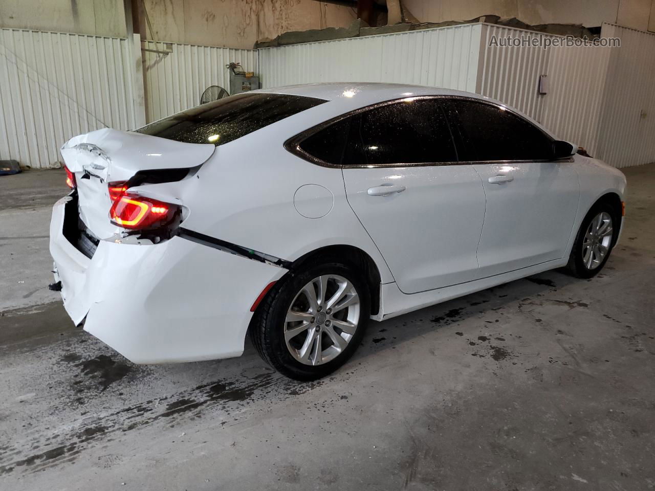 2015 Chrysler 200 Limited White vin: 1C3CCCABXFN620943