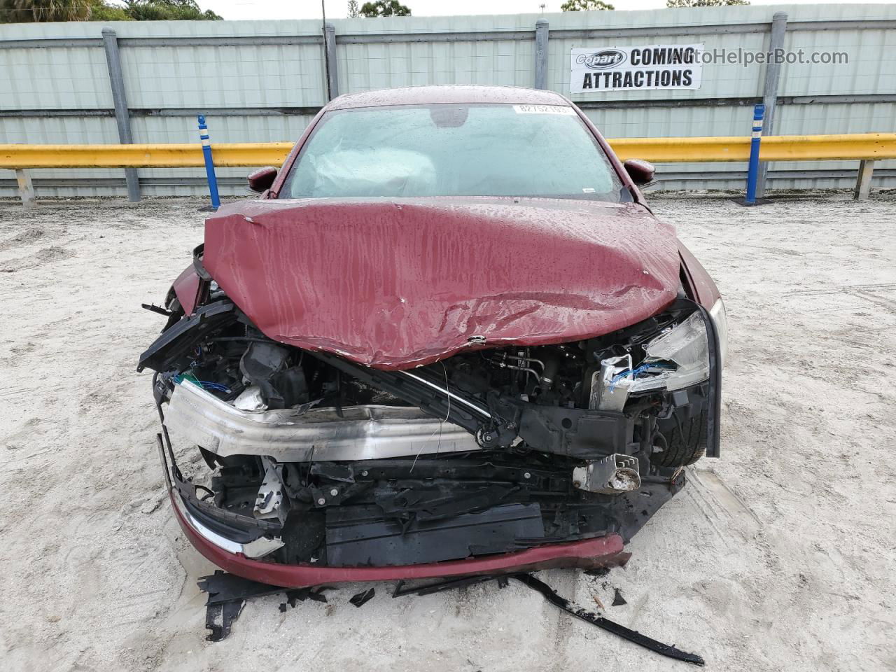 2015 Chrysler 200 Limited Burgundy vin: 1C3CCCABXFN623504