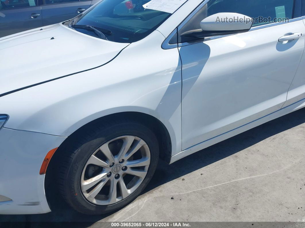 2015 Chrysler 200 Limited White vin: 1C3CCCABXFN637404