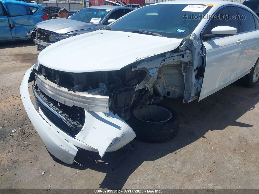 2016 Chrysler 200 Limited White vin: 1C3CCCABXGN137504