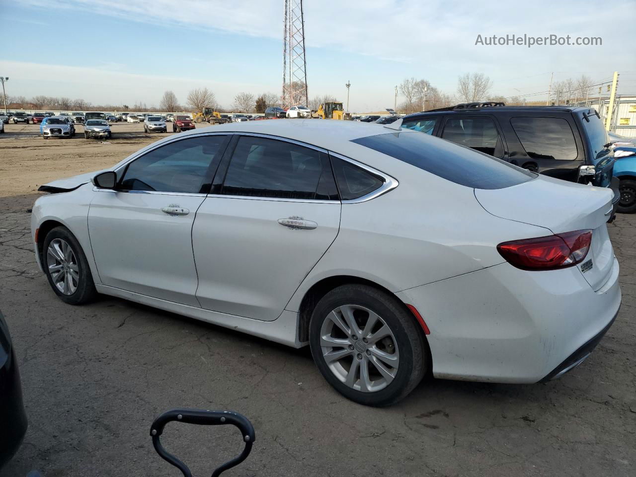 2015 Chrysler 200 Limited White vin: 1C3CCCAG6FN731436