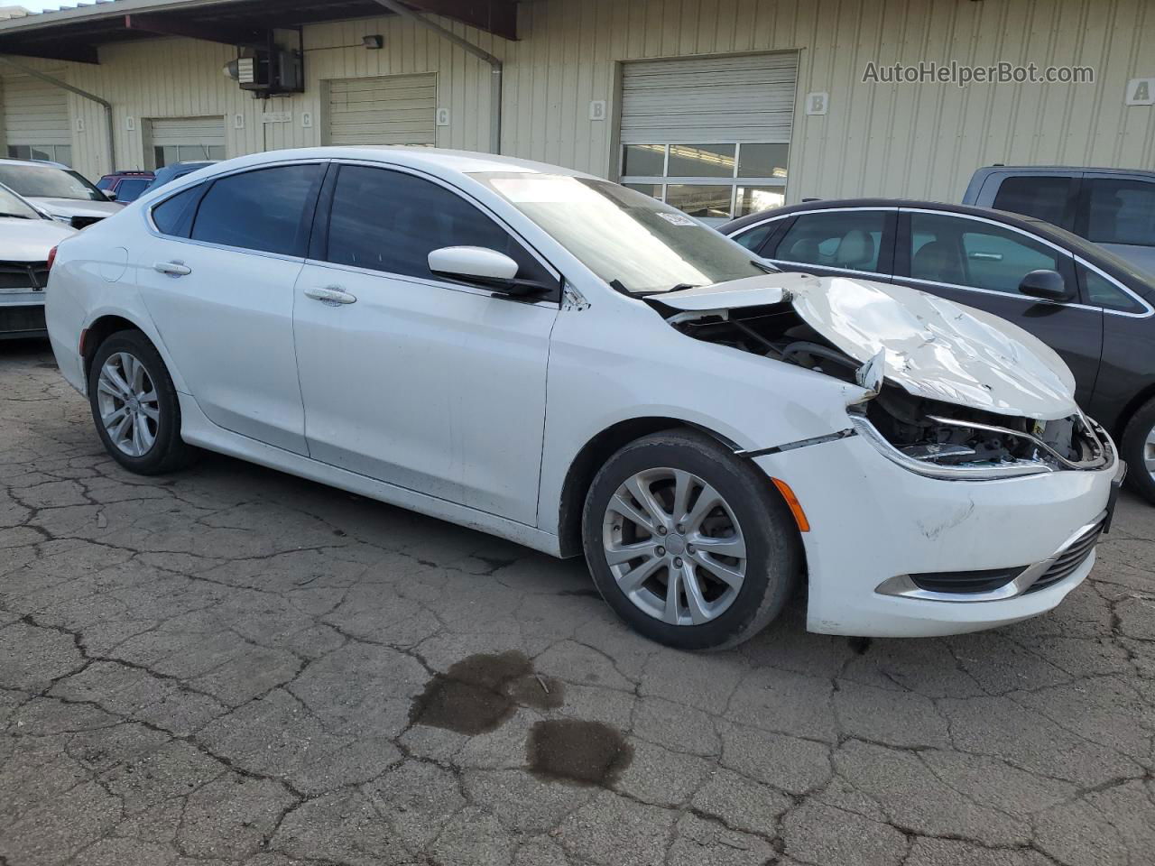 2015 Chrysler 200 Limited White vin: 1C3CCCAG6FN731436