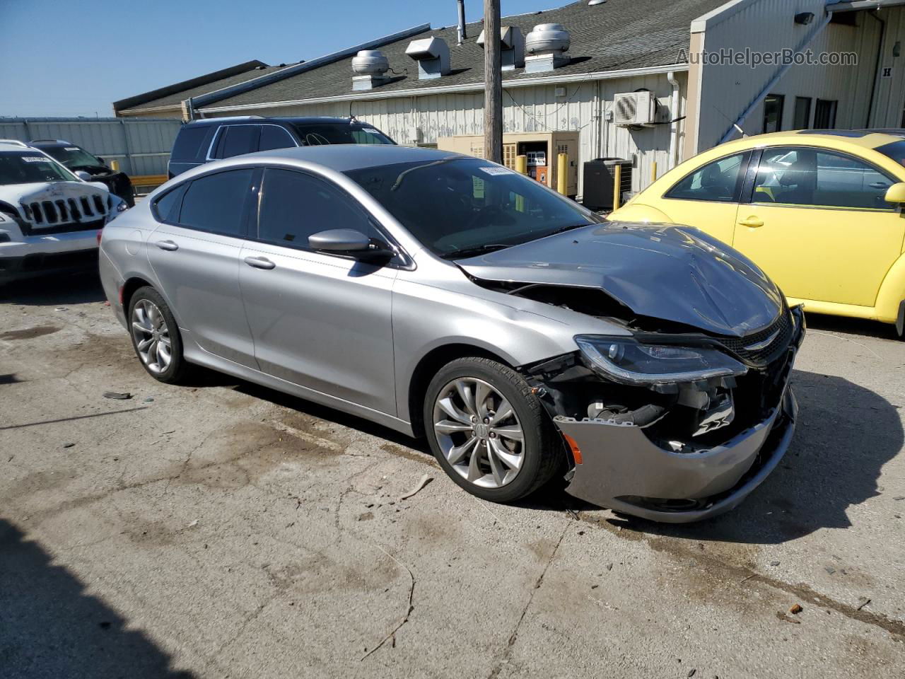 2015 Chrysler 200 S Серебряный vin: 1C3CCCBB2FN590576