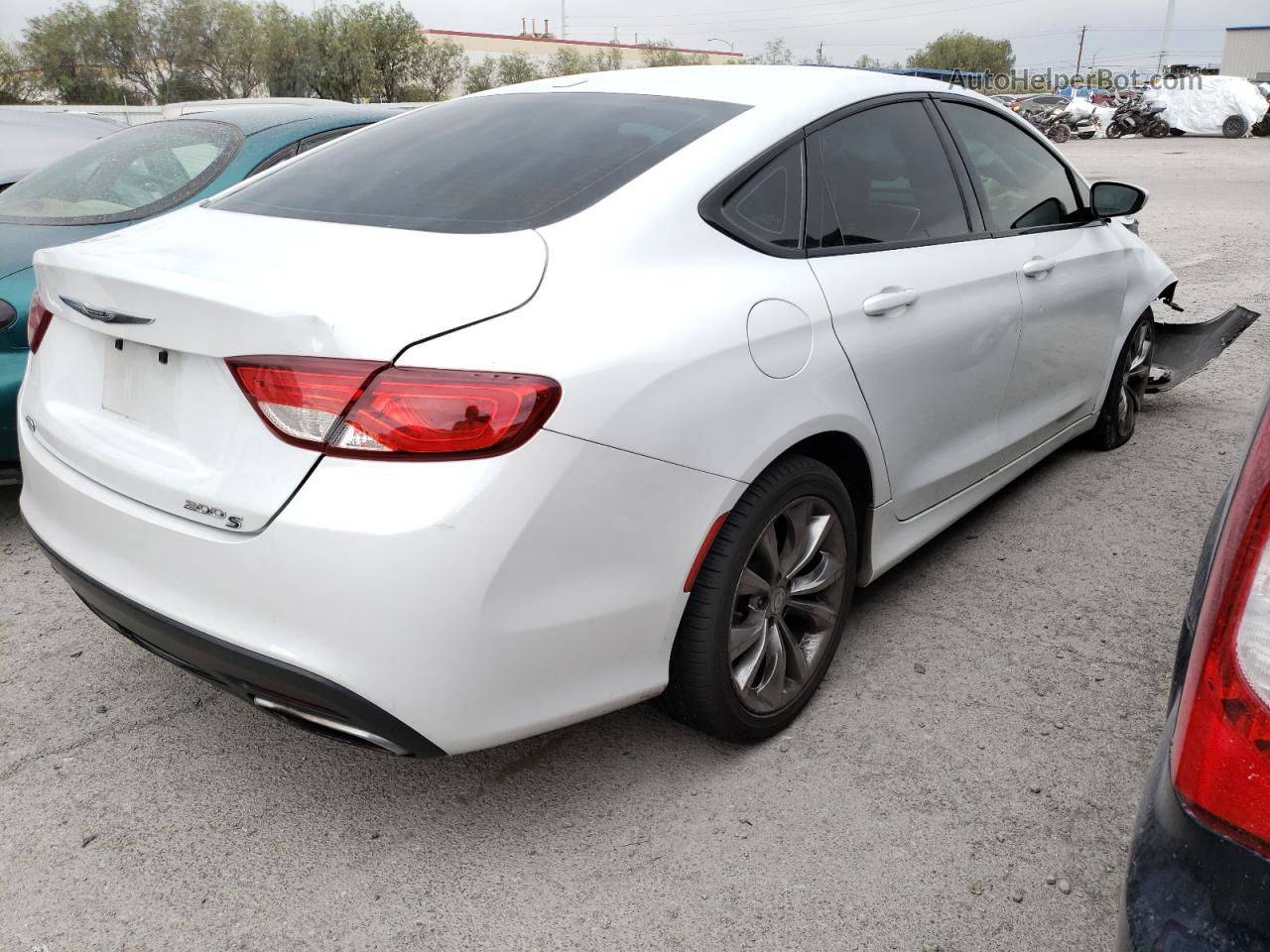 2015 Chrysler 200 S White vin: 1C3CCCBB3FN559224