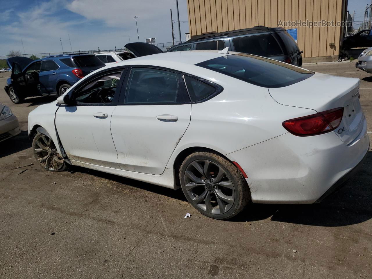 2015 Chrysler 200 S White vin: 1C3CCCBB5FN548287