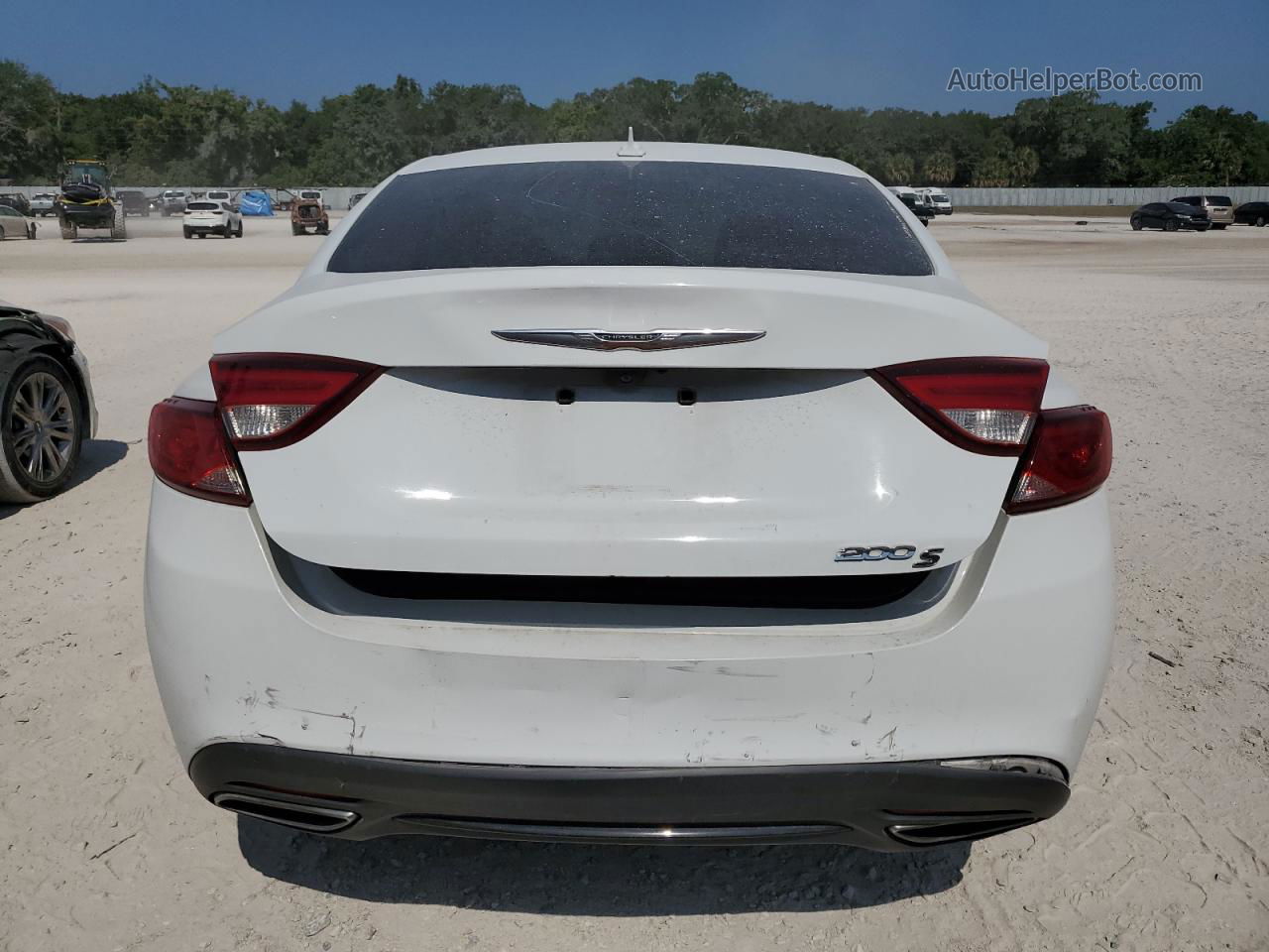 2015 Chrysler 200 S White vin: 1C3CCCBB5FN573206