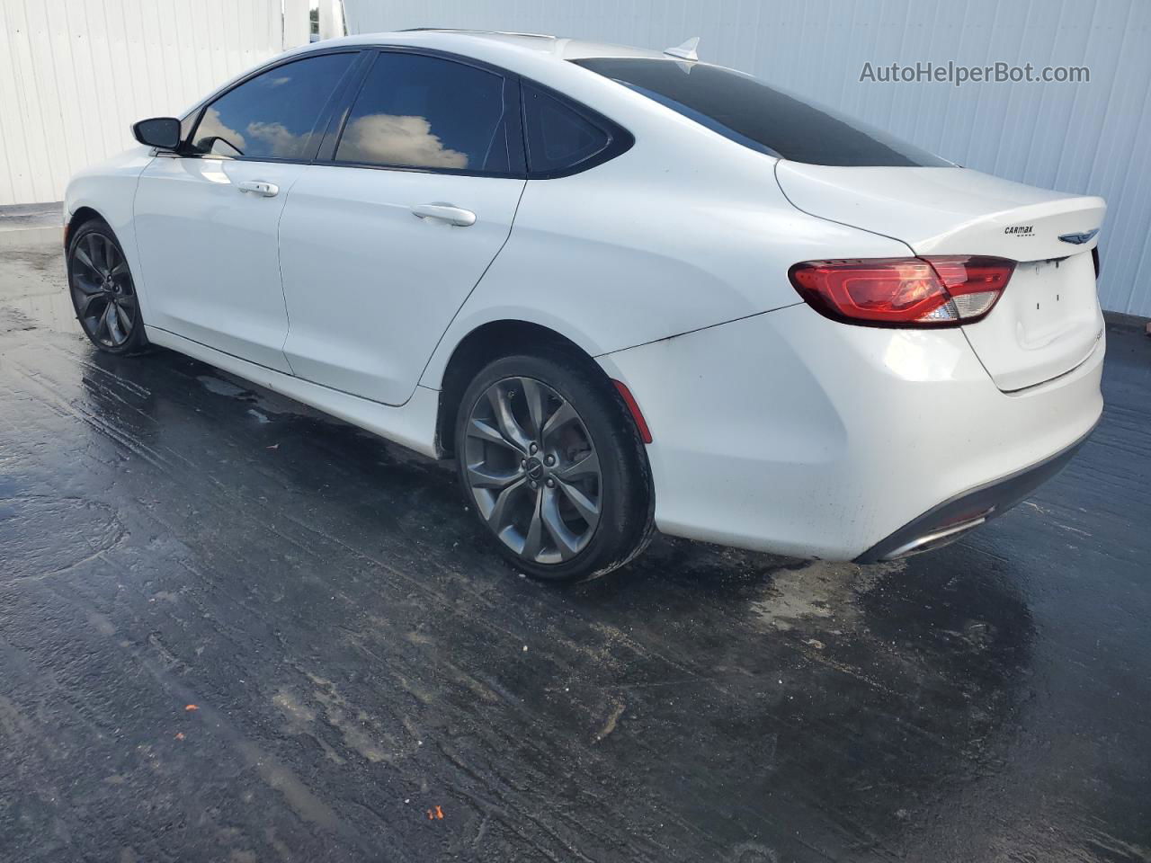 2016 Chrysler 200 S White vin: 1C3CCCBB6GN111948