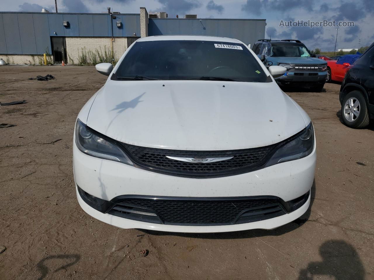 2016 Chrysler 200 S White vin: 1C3CCCBB9GN124726