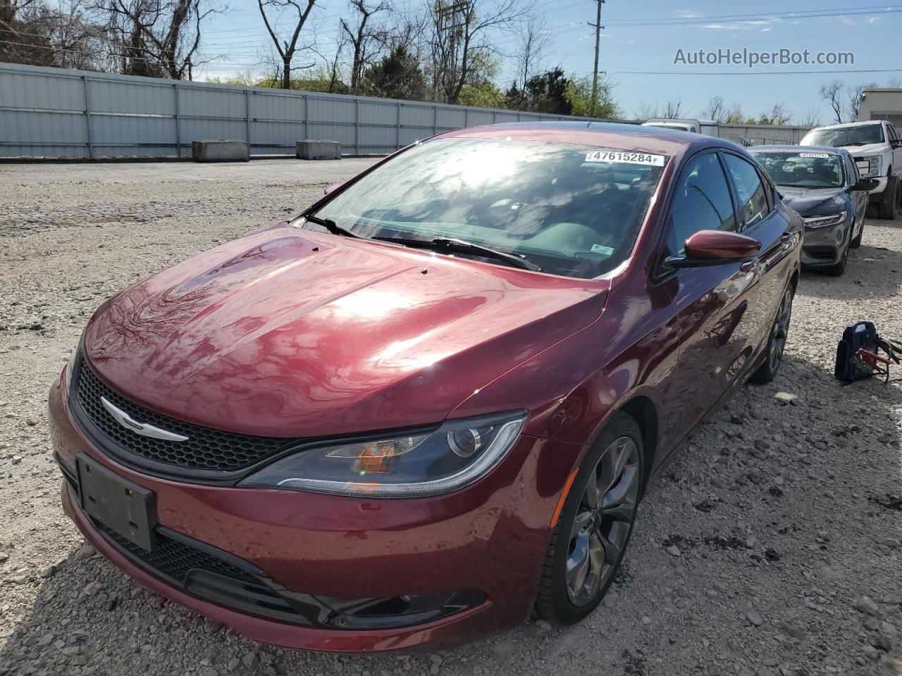 2015 Chrysler 200 S Бордовый vin: 1C3CCCBG1FN673136