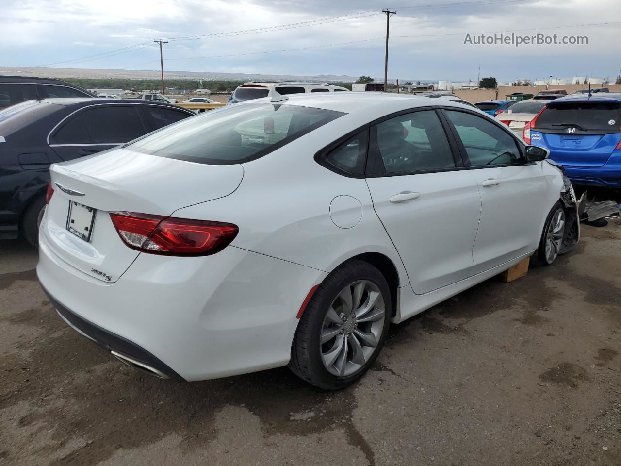 2016 Chrysler 200 S Белый vin: 1C3CCCBG2GN121291