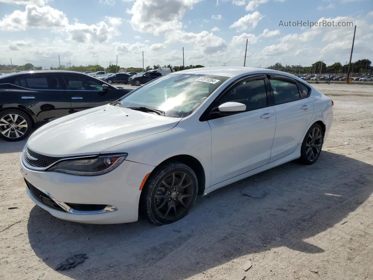 2015 Chrysler 200 S White vin: 1C3CCCBG3FN706105