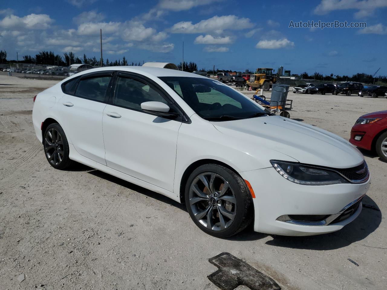 2015 Chrysler 200 S White vin: 1C3CCCBG3FN706105