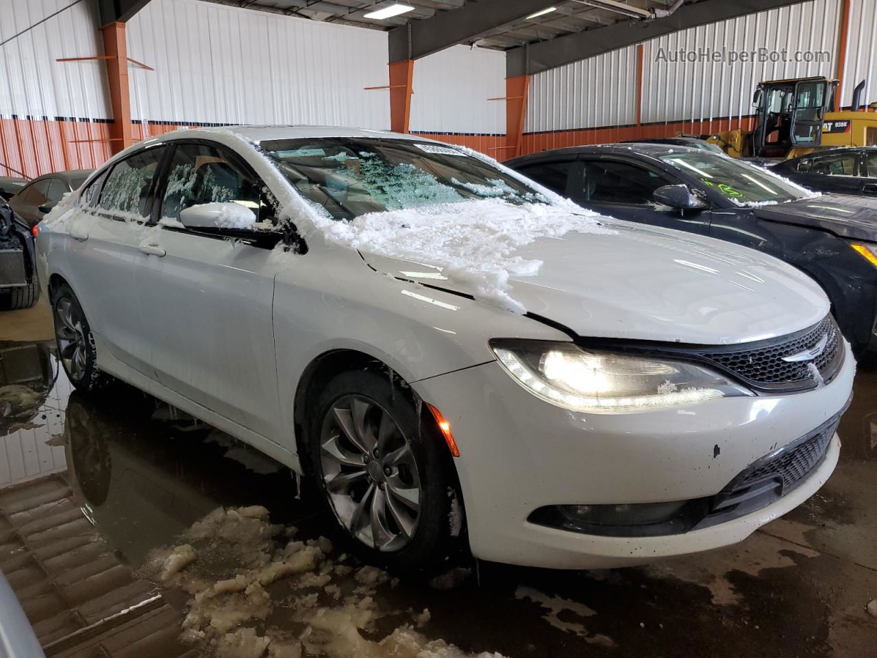 2015 Chrysler 200 S White vin: 1C3CCCBG4FN573306