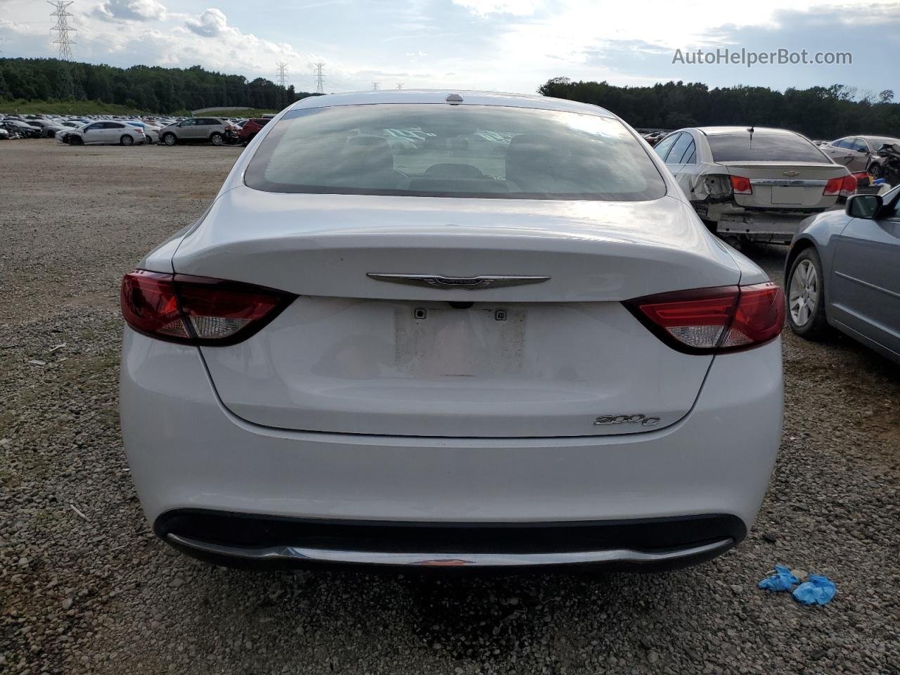 2015 Chrysler 200 C White vin: 1C3CCCCB4FN618991