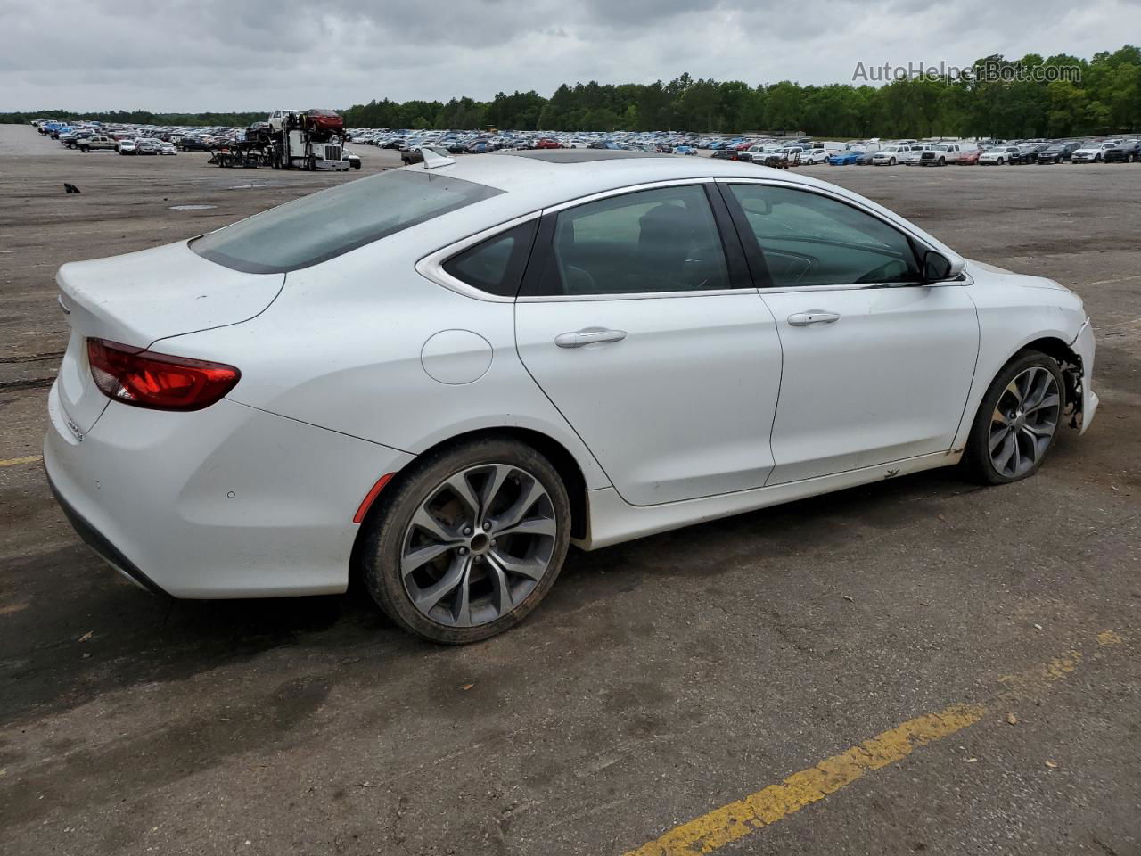 2015 Chrysler 200 C White vin: 1C3CCCCG1FN552136