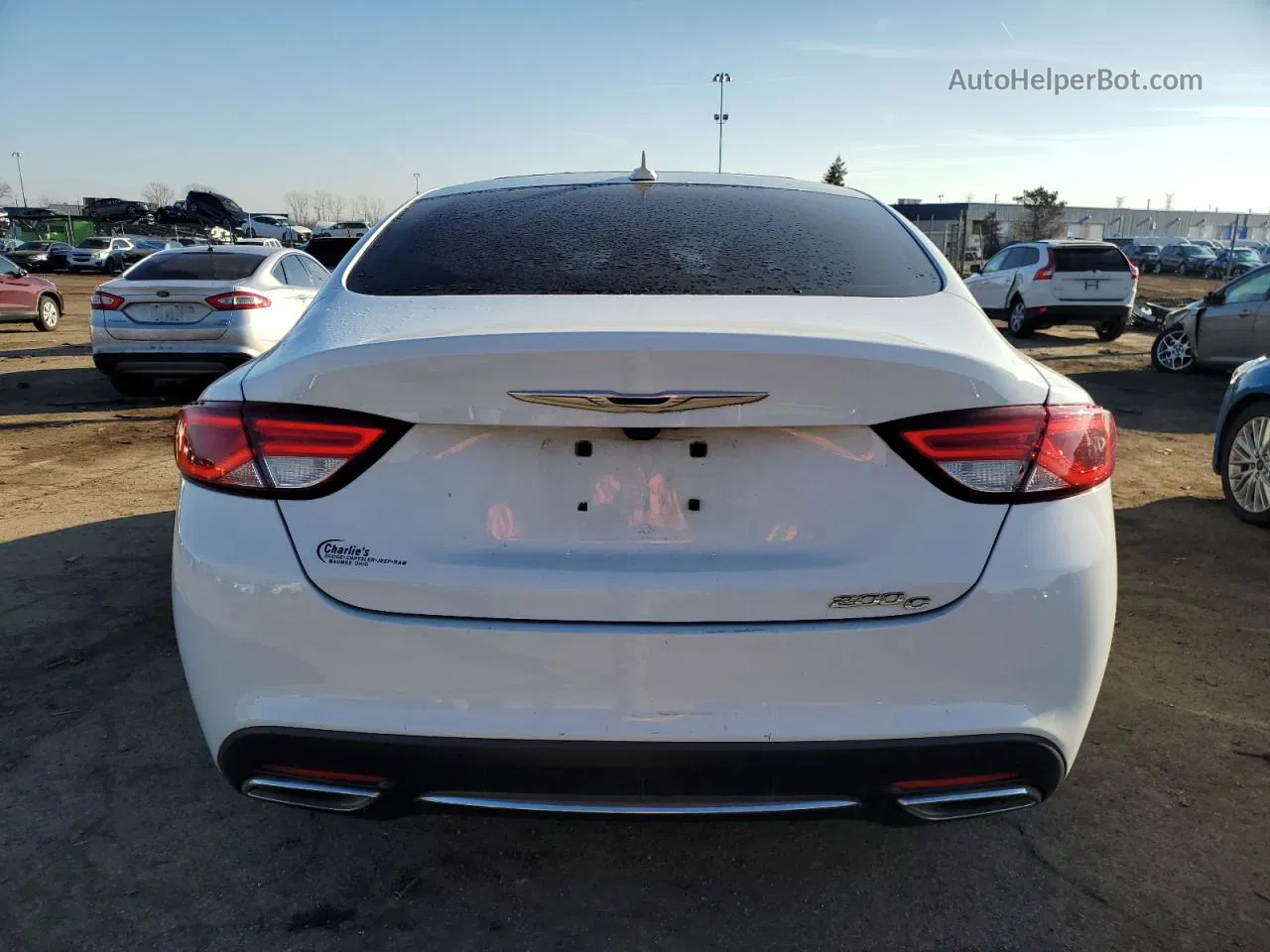 2015 Chrysler 200 C White vin: 1C3CCCCG4FN678331