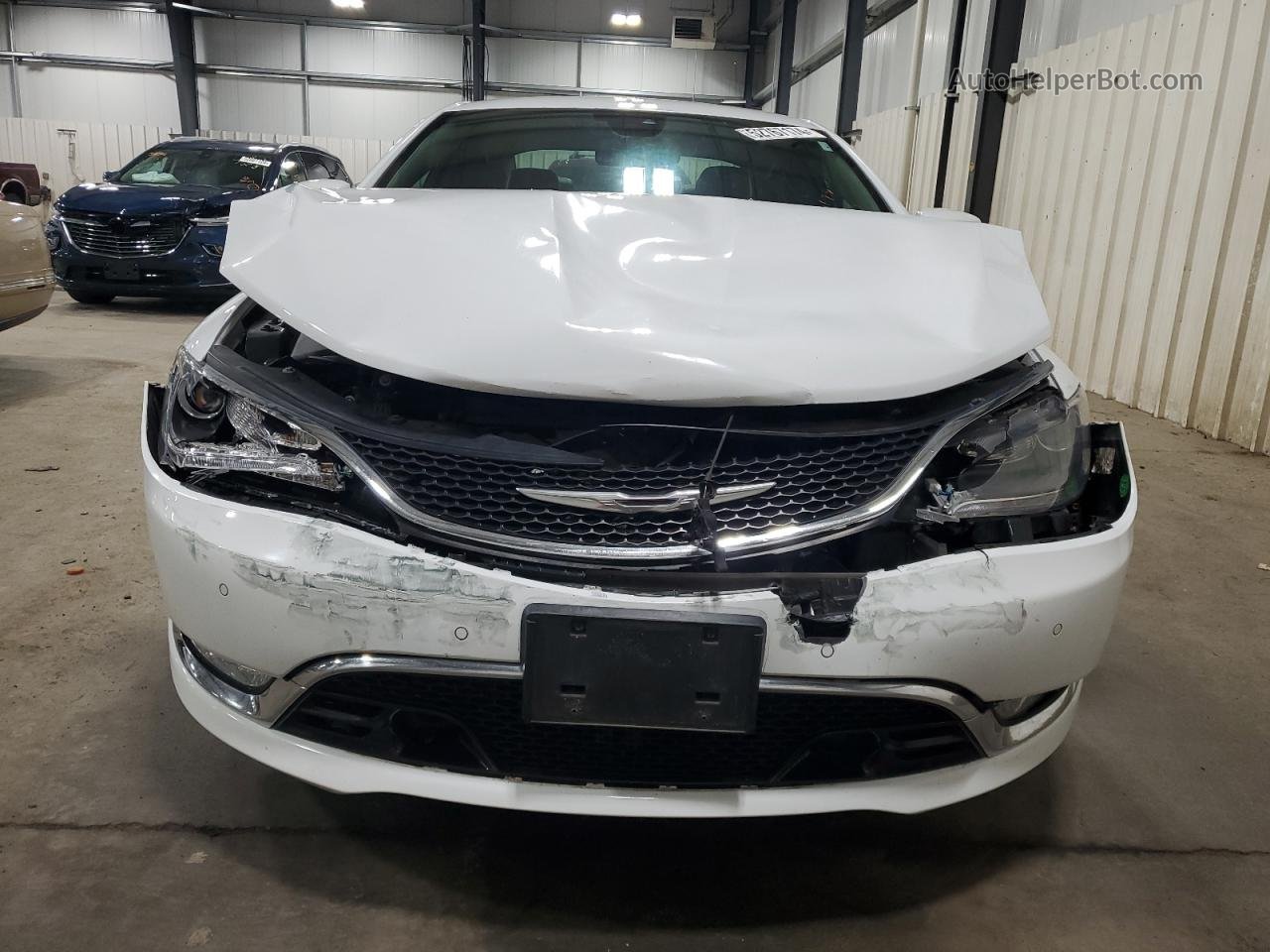 2015 Chrysler 200 C White vin: 1C3CCCCG5FN520208