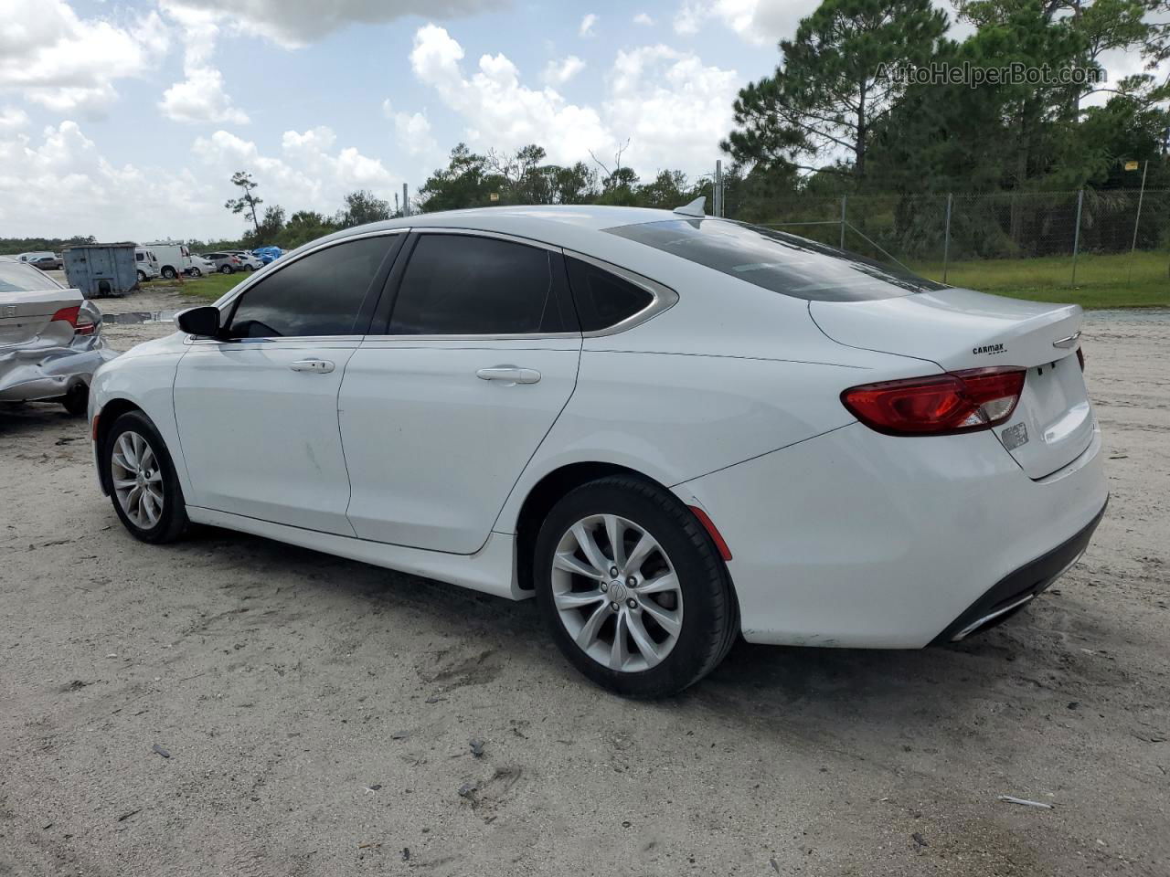 2015 Chrysler 200 C White vin: 1C3CCCCG6FN519214