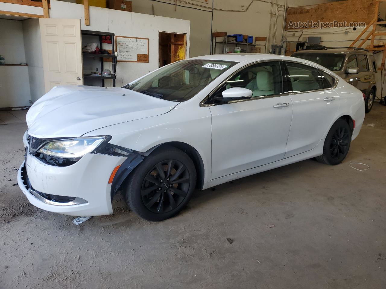 2015 Chrysler 200 C White vin: 1C3CCCCG8FN664223