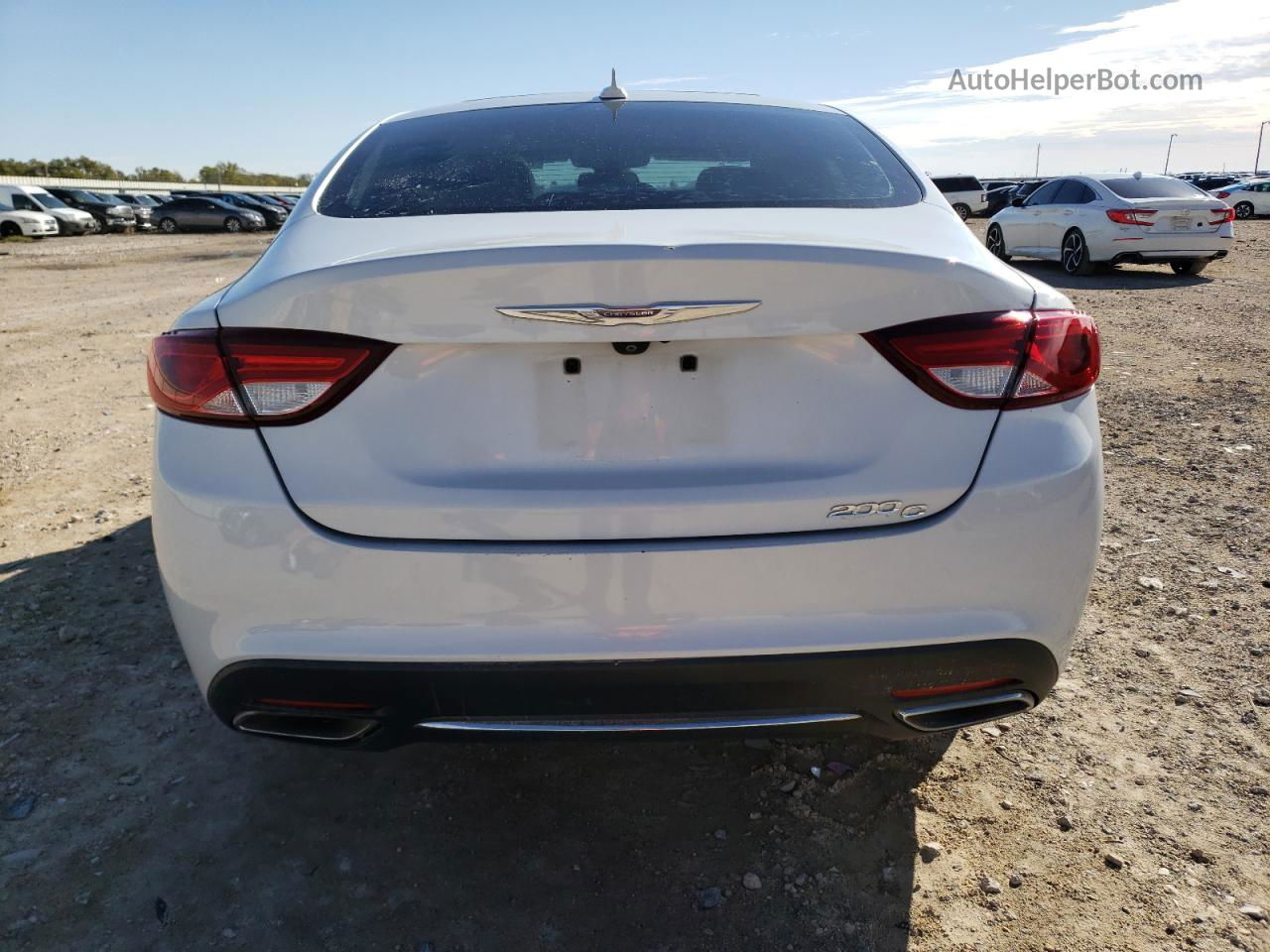 2015 Chrysler 200 C White vin: 1C3CCCCG9FN645602