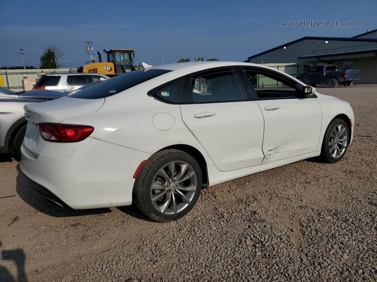 2015 Chrysler 200 S White vin: 1C3CCCDG4FN615812