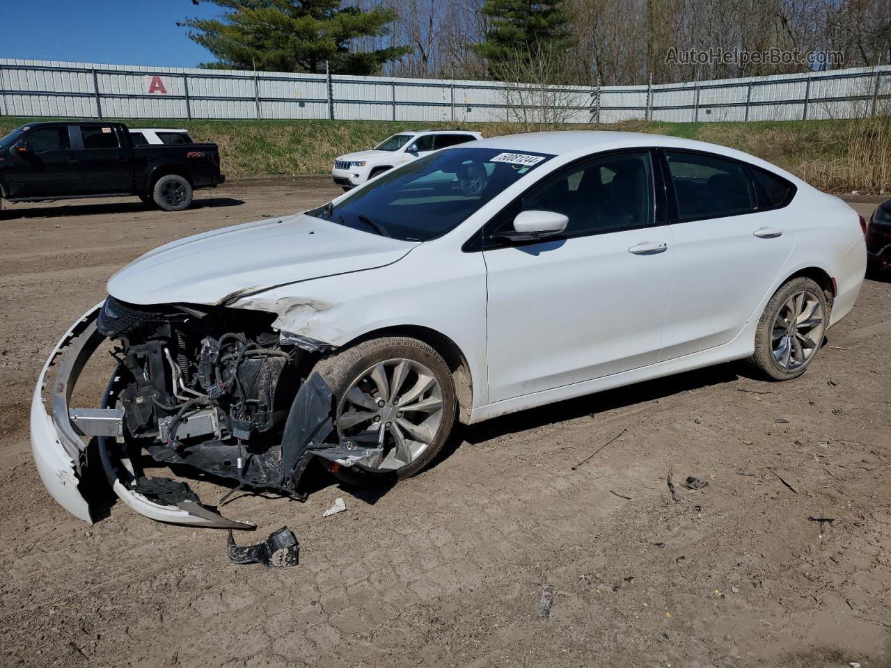 2016 Chrysler 200 S White vin: 1C3CCCDGXGN118409