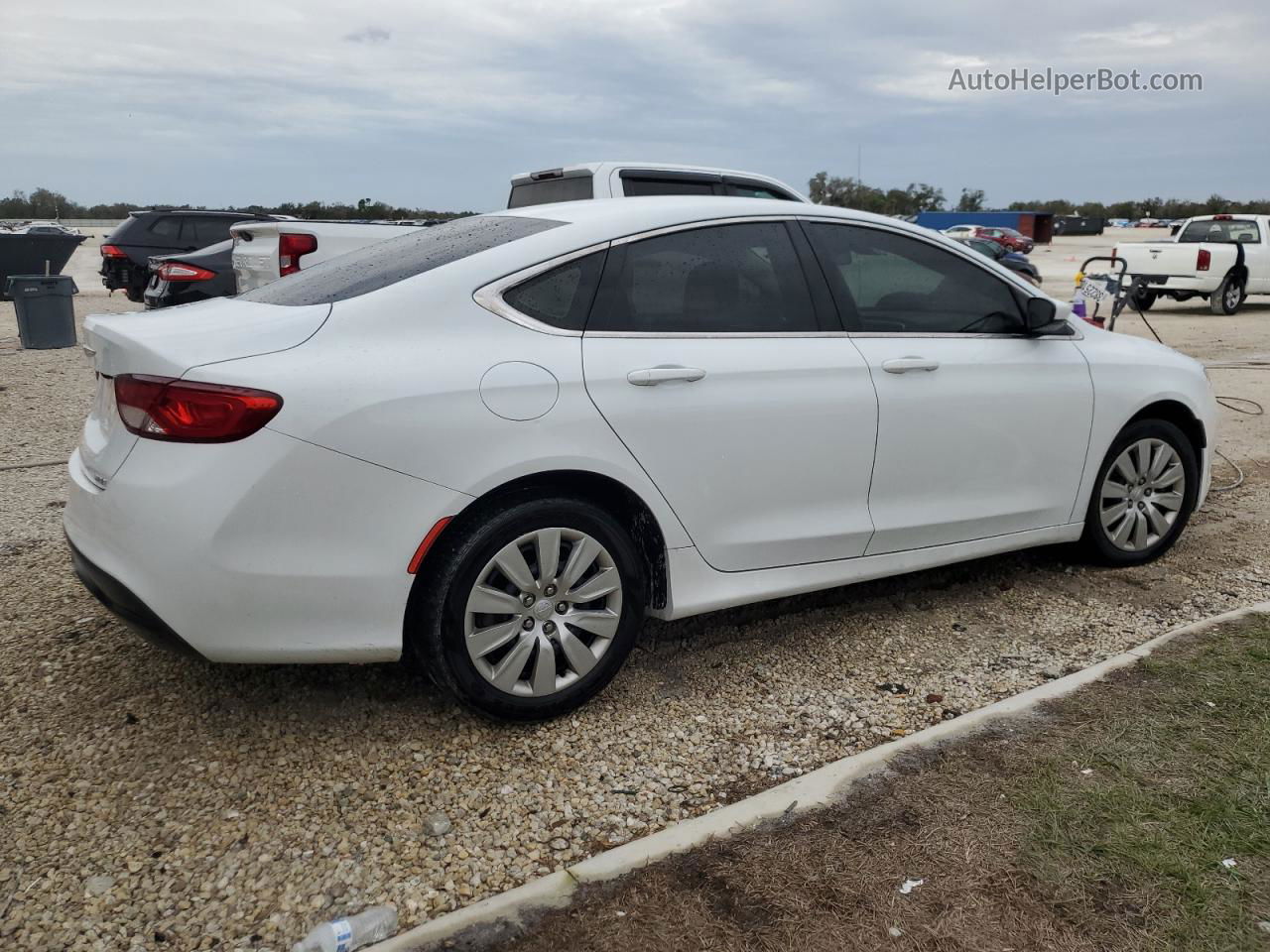 2016 Chrysler 200 Lx Белый vin: 1C3CCCFB8GN185771