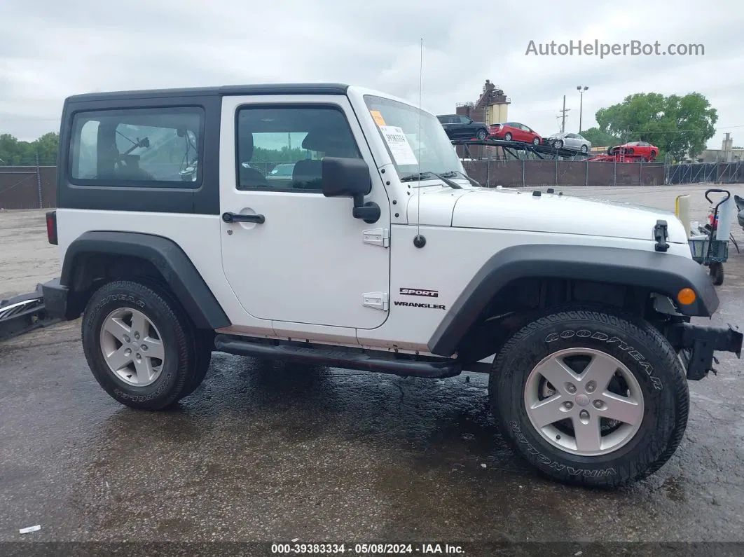 2017 Jeep Wrangler Sport 4x4 White vin: 1C4AJWAG1HL732440