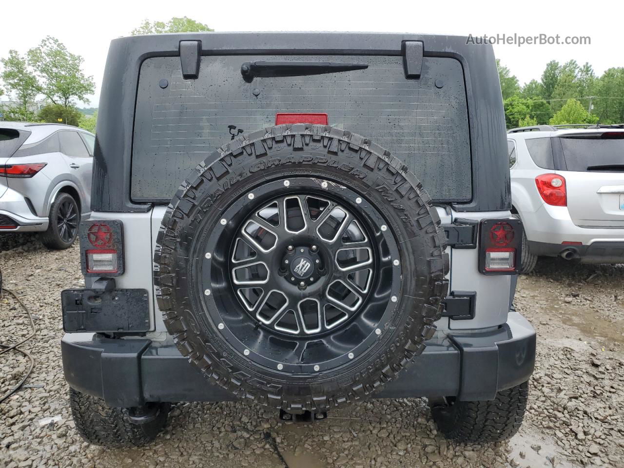 2014 Jeep Wrangler Sport Silver vin: 1C4AJWAG2EL315114