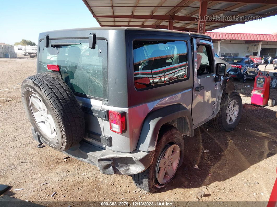 2017 Jeep Wrangler Sport 4x4 Silver vin: 1C4AJWAG2HL671633